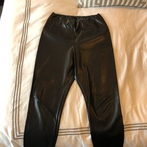 Wilfred Vegan Leather pant